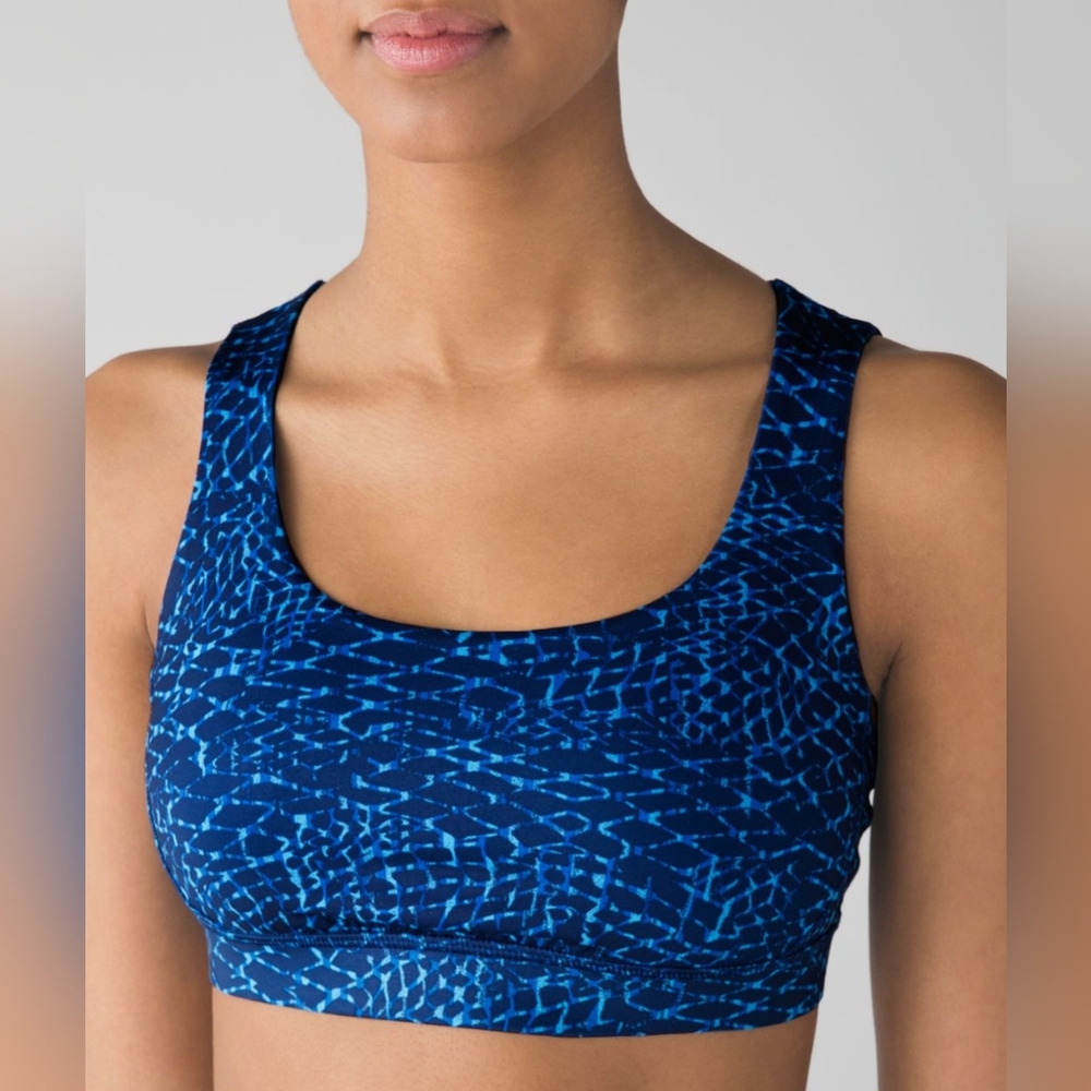 Lululemon sz 8 Energy Bra (Exhale)